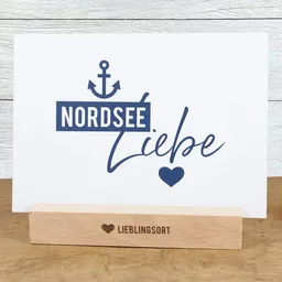 Bow & Hummingbird Bow & Hummingbird Maritime Postkarte "Nordseeliebe" aus Recyclingpapier – Produktbild 1 von 1