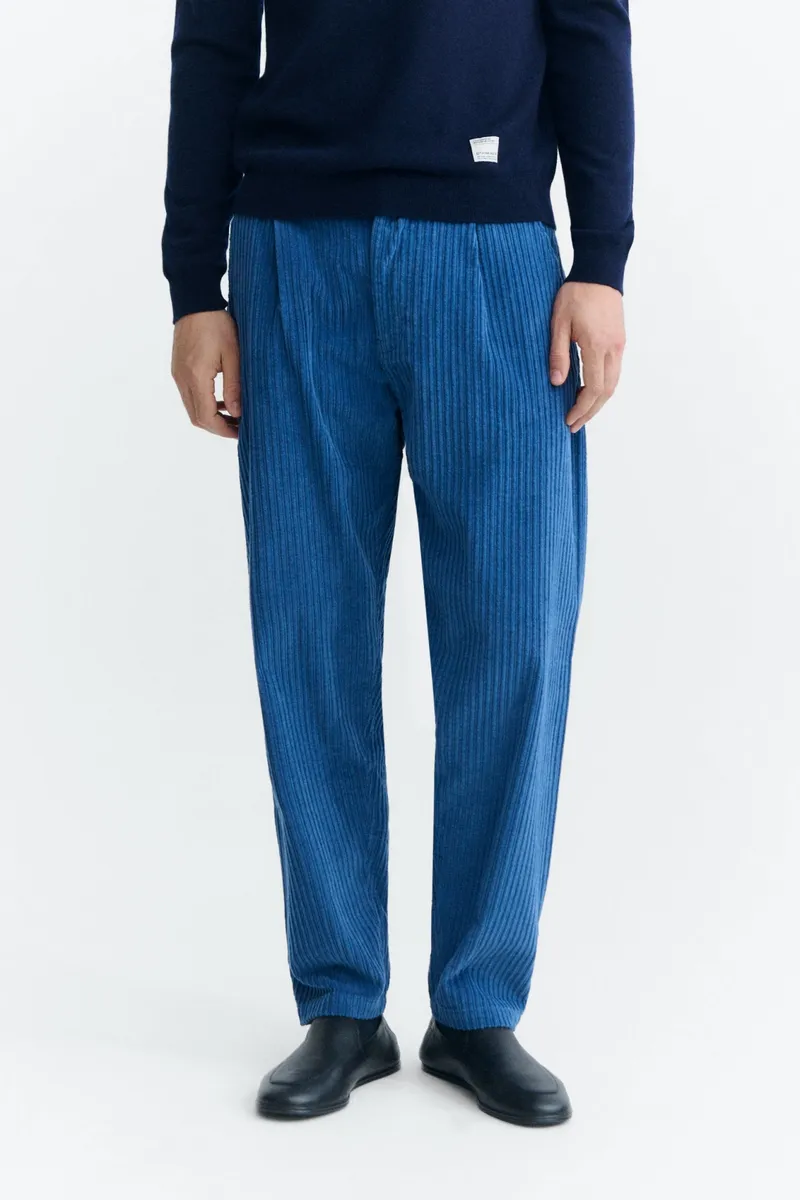thinking mu Thinking MU Herren vegan Hose Wotan Locker Sitzend Mit Falten Cord Blau, Blau, – Produktbild 2 von 2