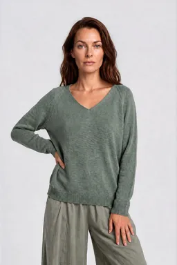 RAVENS VIEW IBIZA RAVENS VIEW IBIZA Damen vegan Pullover Lana Knit Olivgrün – Produktbild 1 von 1