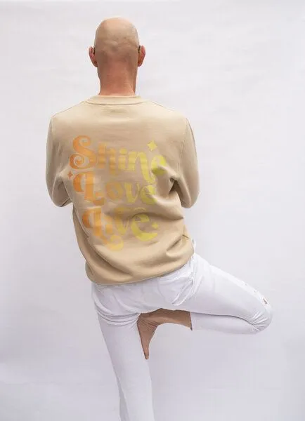 SPARKLES OF LIGHT SPARKLES OF LIGHT Unisex Sweatshirt | SHINE LOVE LIVE, Hellbraun, – Produktbild 2 von 4