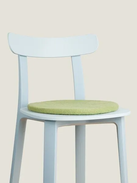 myfelt myfelt Flachfilz Sitzauflage (⌀ 36 cm, 36 x 36 cm), Dunkelgrün (kaspar), – Produktbild 4 von 4