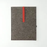 matilda k manufaktur matilda k. manufaktur Minimalistische Laptophülle aus Wollfilz 'max' mit Einsteckfach | für MacBook |Air| Pro 13|14|15|16 Zoll, Braun-rot, – Produktbild 1 von 1