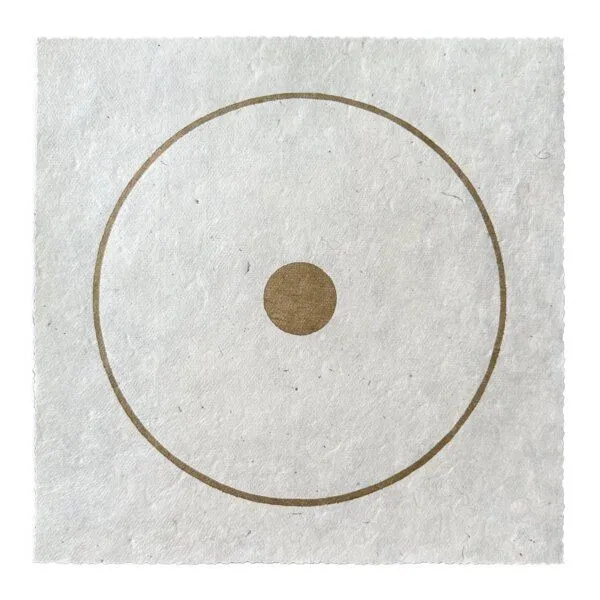 Veskor Cassiopeia Veskor Cassiopeia CENTRAL ORBIT Linoldruck | 22 × 22 cm | Gold auf Naturweiß – Produktbild 1 von 4