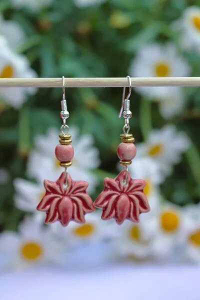 Schönes aus Indochina Schönes aus Indochina Schmuck Ohrringe aus Keramik Lotus, Blume und Fächer, Rose, – Produktbild 2 von 4