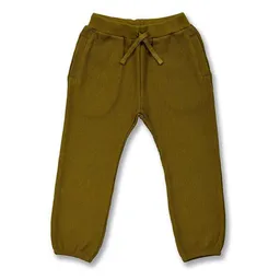 Sense Organics Sense Organics Kinderhose in dunklem Olivgrün, Modell KALLOS – Produktbild 1 von 1