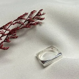pakilia pakilia Ring "Cuadro liso" #8 – Produktbild 1 von 1