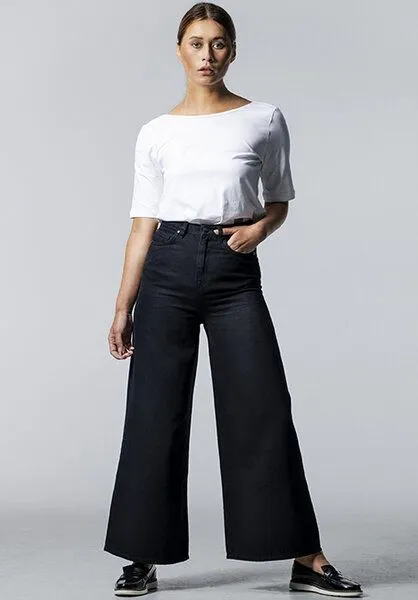 Lovjoi Lovjoi Wide Cropped BARLERIA overdyed black – Produktbild 1 von 4