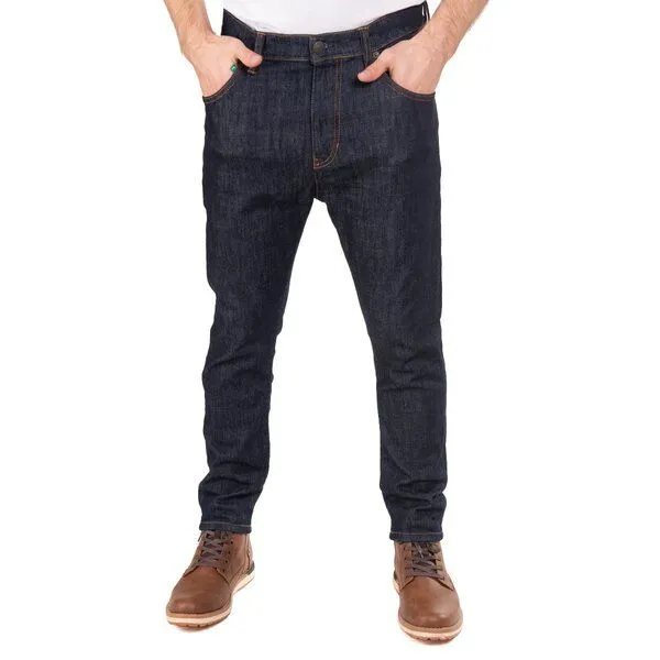 fairjeans fairjeans Herrenjeans TAPERED NAVY, oben locker, zum Knöchel schmal, aus Bio-Baumwolle – Produktbild 1 von 3
