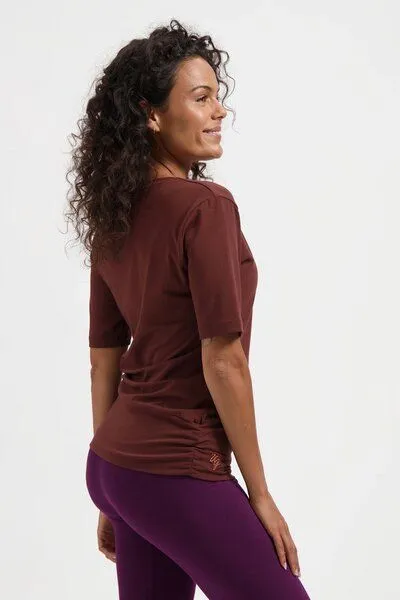 Urban Goddess Urban Goddess Dry Fit Yoga Shirt Kami, Marron (braun), – Produktbild 2 von 4