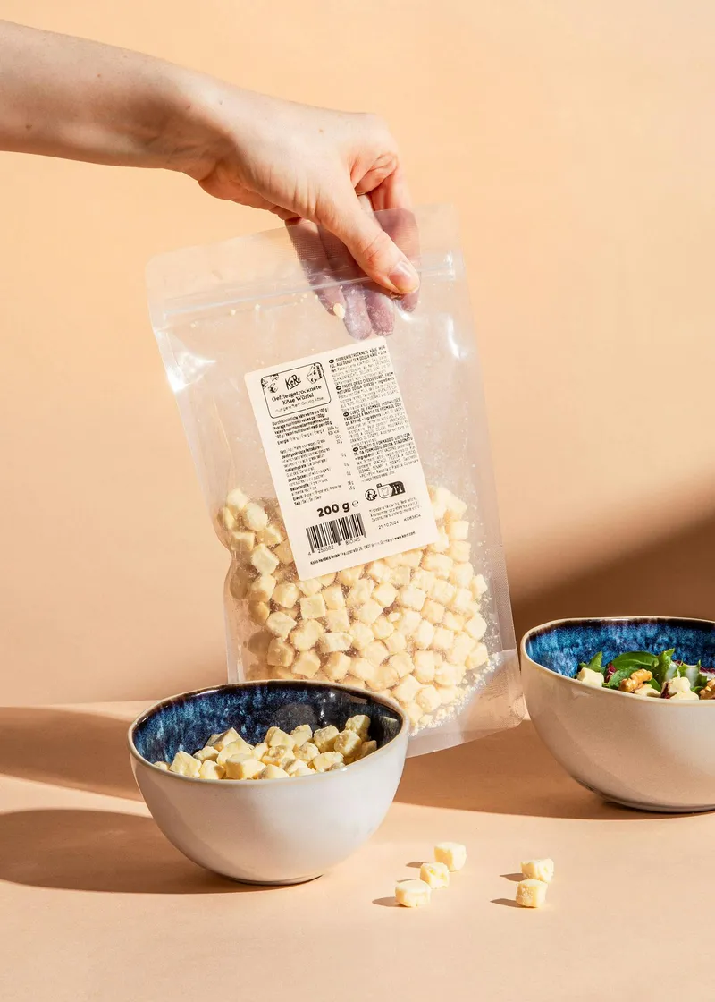KoRo Gefriergetrockneter Käse in Würfeln 200 g – Produktbild 5 von 5