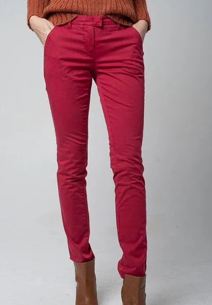 Alma & Lovis Alma & Lovis Chino aus Bio-Baumwolle, Dunkelrot, – Produktbild 2 von 4