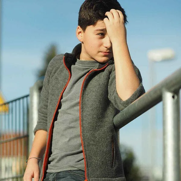 Reiff Reiff Strick Kinder Jacke Fleecejacke kbT-Schurwolle, Beere, – Produktbild 3 von 4