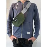Leonca Leonca Upcycling Hip Bag aus Seesackleinen in 3 Größen, Oliv, – Produktbild 1 von 1
