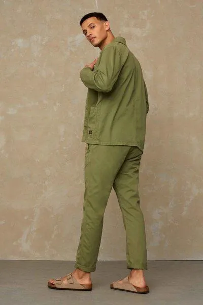 Kings Of Indigo Kings Of Indigo Herren Worker-Jacket "DAVID" aus ungefärbtem Denim aus Biobaumwolle, Grün (loden green), – Produktbild 2 von 4
