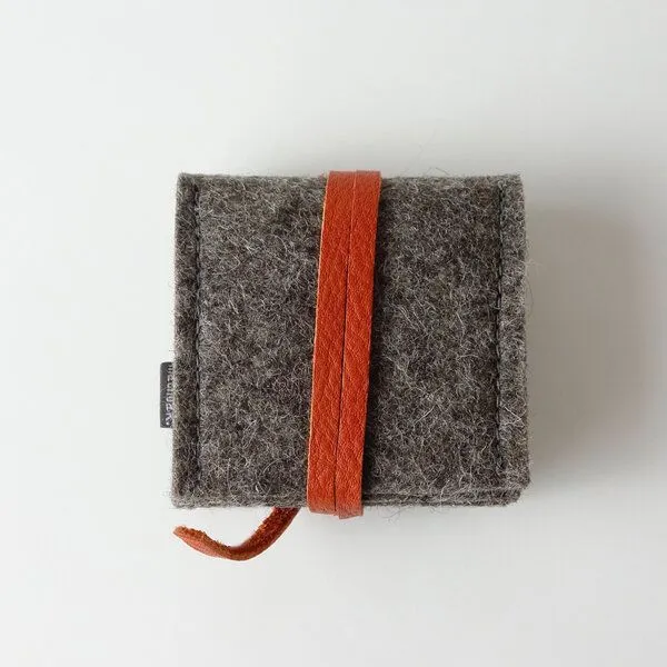 matilda k. manufaktur matilda k. manufaktur Schmuckaufbewahrung 'schmucknest' klein aus Wollfilz braun 'margarete', Braun, – Produktbild 7 von 8