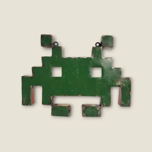 Moogoo Creative Africa Moogoo Creative Africa Space Invader | Upcycling-Figur | Wand-Dekoration, Grün, – Produktbild 1 von 1