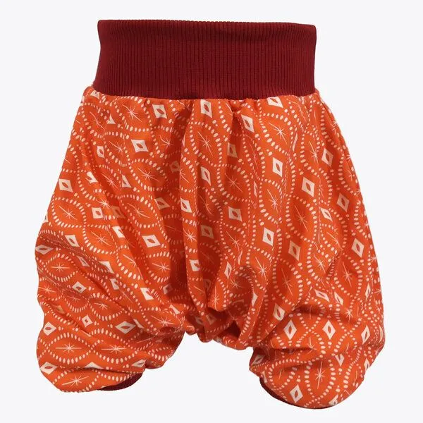 liebewicht liebewicht kurze Pumphose Sommerhose gemustert aus Biobaumwolle, Orange gemustert/rot, – Produktbild 1 von 4