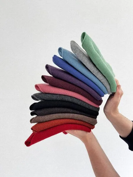 Kopyto Kopyto BIRUANG Bandana Halstuch 100% Merinowolle RWS-Zertifiziert Ökologisch Unifarben, Weiß, – Produktbild 1 von 4