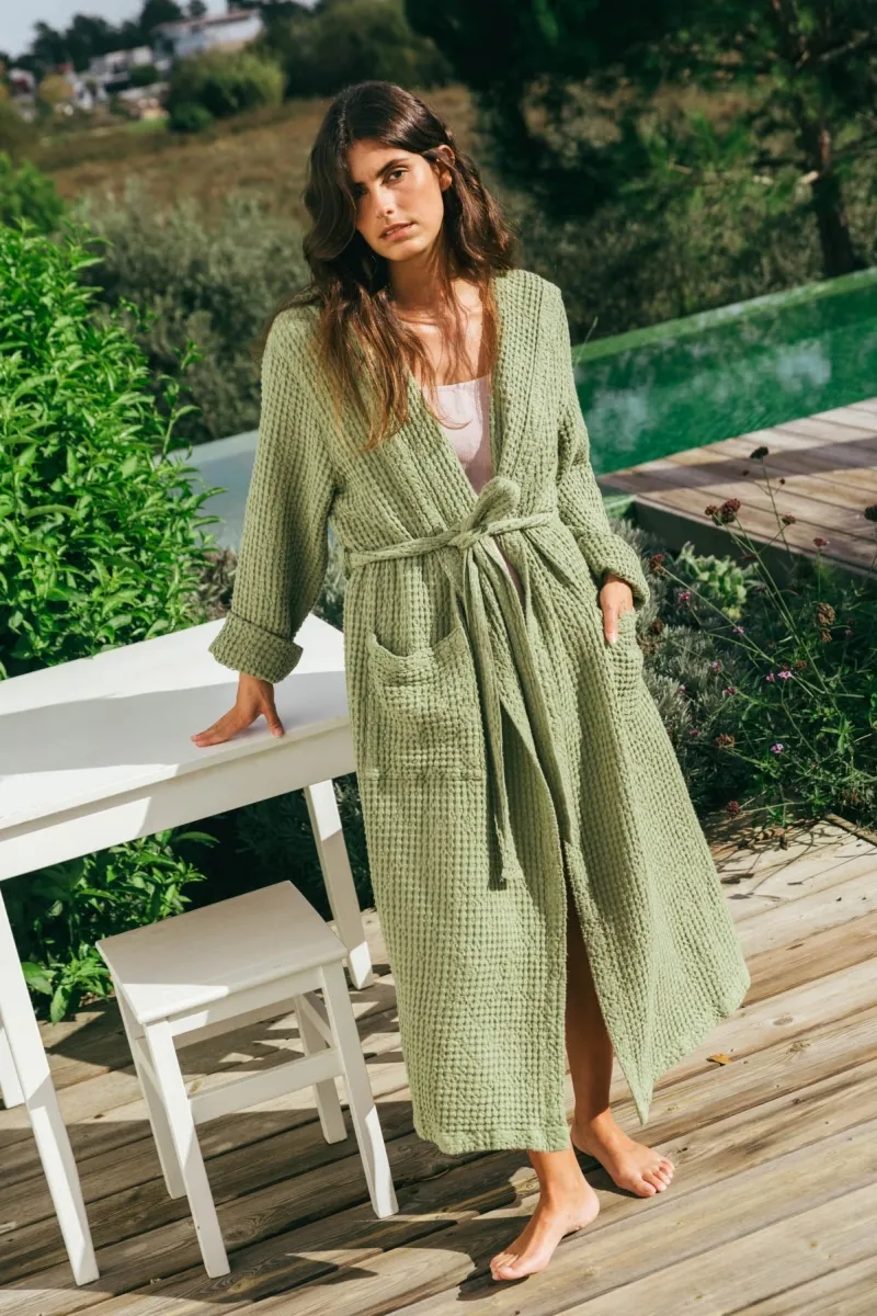 AmourLinen AmourLinen Damen vegan Bademantel Waffel Snuggle Moosgrün, Olivgrün, – Produktbild 2 von 2