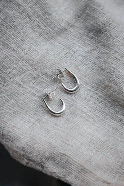 Jyoti - Fair Works Jyoti - Fair Works Ohrstecker Jhoola Messing/ Silber, Silber, – Produktbild 2 von 2