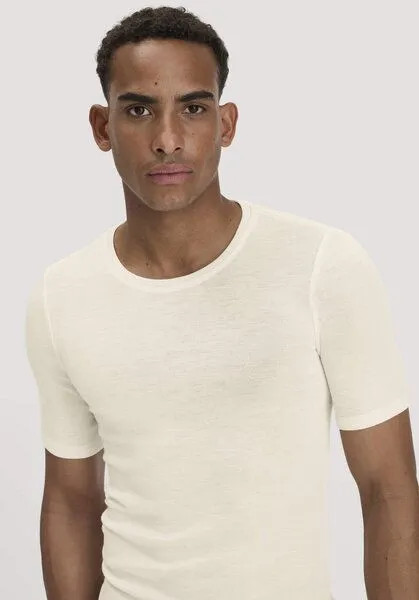 hessnatur hessnatur T-Shirt PURE FUNCTION aus Bio-Merinowolle und Seide, Natur, – Produktbild 4 von 4