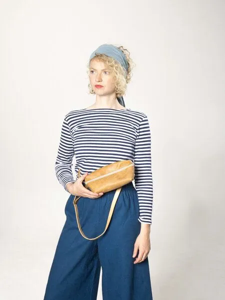 monday market monday market Bauchtasche Luca aus Pull-Up-Leder, Braun-beige, – Produktbild 2 von 4