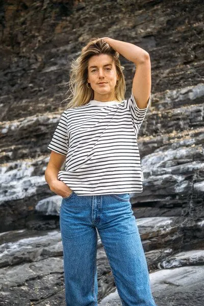 SALZWASSER JONNA – Heavy T-Shirt (Damen) aus 100% Bio-Baumwolle (GOTS) von SALZWASSER, Navy-naturweiß (gestreift), – Produktbild 1 von 4