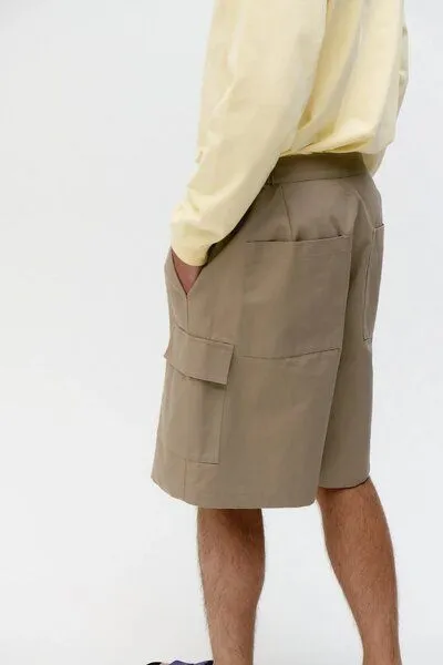 Unfeigned Unfeigned Cargo Bermuda Shorts aus biologischer Baumwolle, B-Corporation zertifiziert, Beige (hellbraun), – Produktbild 4 von 4
