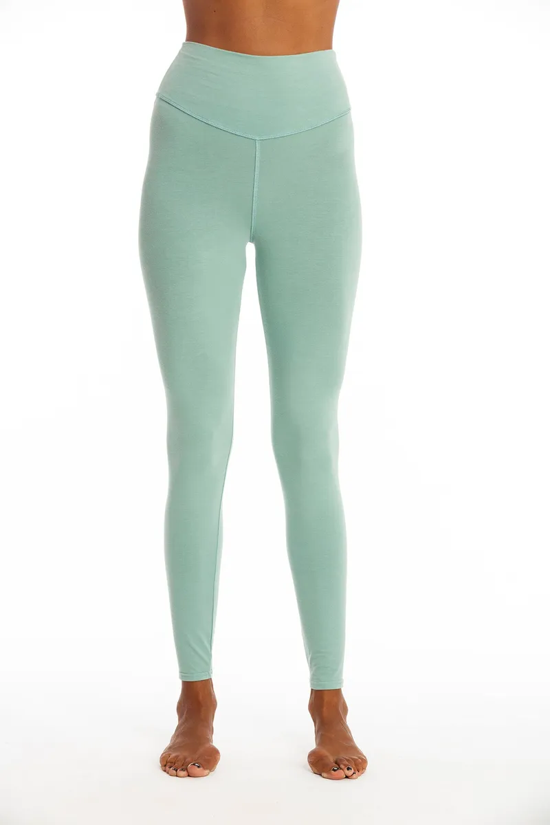RAVENS VIEW IBIZA RAVENS VIEW IBIZA Damen vegan Legging Deva Cameo Grün, Hellgrün, – Produktbild 1 von 1