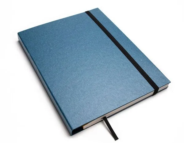tyyp tyyp Notizbuch A5 Schweizer Broschur – 100% Recyclingpapier, Blau ocean, – Produktbild 1 von 4
