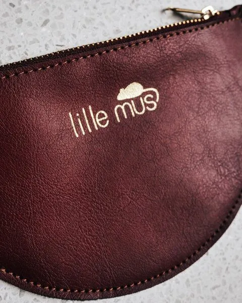 lille mus lille mus Veganes Täschchen 'Halbmond' aus Kunstleder, Bordeaux, – Produktbild 2 von 2