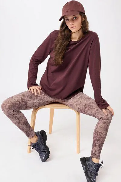 mandala mandala Halfmoon Longsleeve, Ruby (rot), – Produktbild 4 von 4