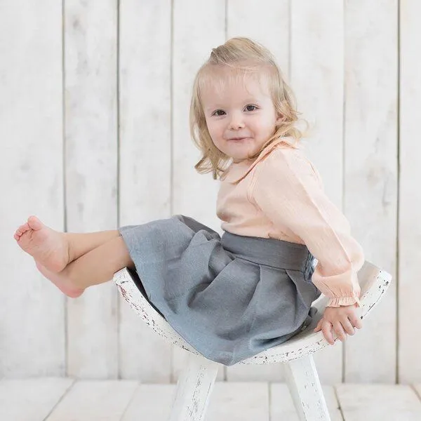 OrganicEra OrganicEra Bio Musselin Peter Pan Kragen Bodysuit Bluse, Lachs, – Produktbild 2 von 3