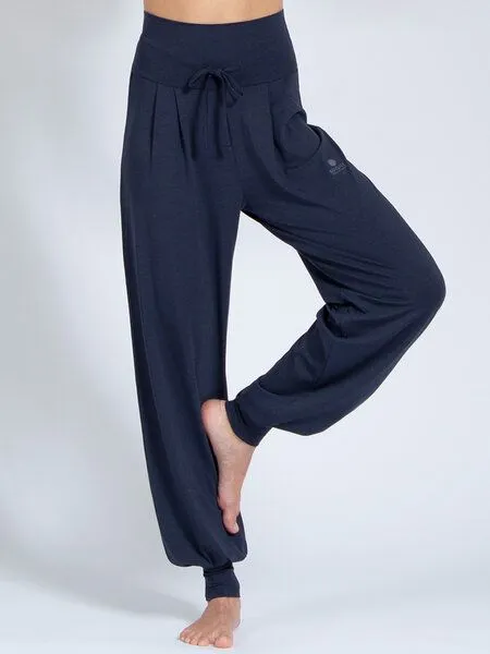 Magadi Magadi Yoga- und Wohlfühlhose FLORENCE aus weichem Naturmaterial, Blau, – Produktbild 1 von 4