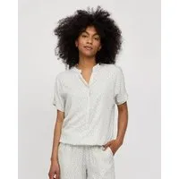Mazine Mazine Gemusterte Bluse mit V-Ausschnitt - aus Ecovero – Produktbild 1 von 1