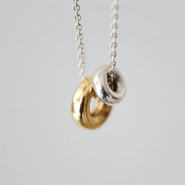 BELLYBIRD Jewellery BELLYBIRD Jewellery Halskette - DONUT, 925 Sterlingsilber, Kette+anhänger silber, – Produktbild 2 von 4