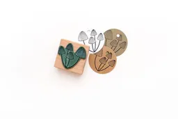 STUDIO KARAMELO STUDIO KARAMELO Stempel PILZE Buchenholz – Produktbild 1 von 1