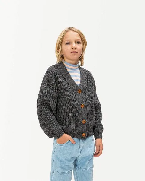 MATONA Matona Klassischer Cardigan mit V-Ausschnitt für Kinder / V-Neck Cardigan, Graphite, – Produktbild 1 von 4