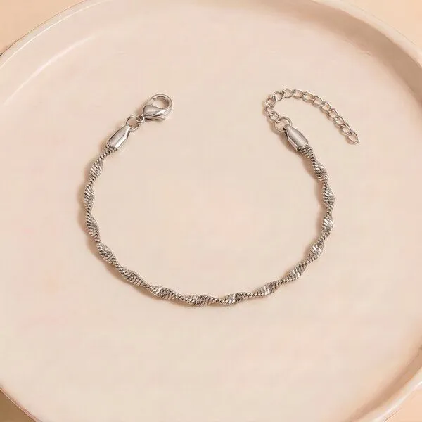 ELEKTROPULLI ELEKTROPULLI Spiral Armband, Silber, – Produktbild 1 von 1