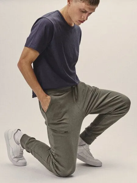 WOTE WOTE Sweatpants aus Bio-Baumwolle, Oliv, – Produktbild 4 von 4