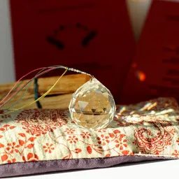 ManduTrap ManduTrap Ritual- & Meditations-Geschenkset – Leinsamen-Augenkissen mit Lavendel, Kristall, Palo Santo & Anleitung – Produktbild 1 von 1