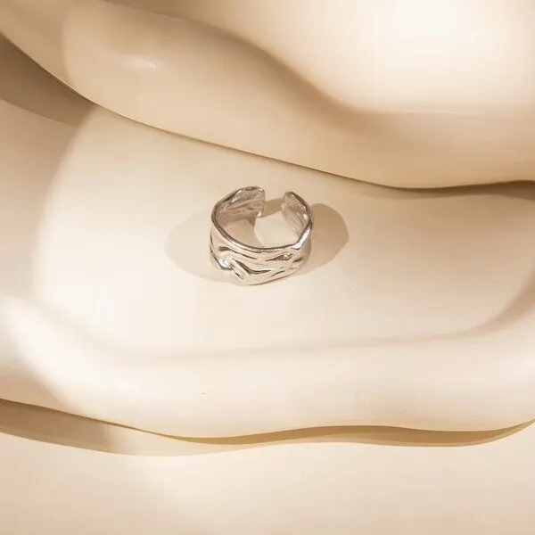 ELEKTROPULLI ELEKTROPULLI Größenverstellbarer Structure Ring, Silber, – Produktbild 2 von 3