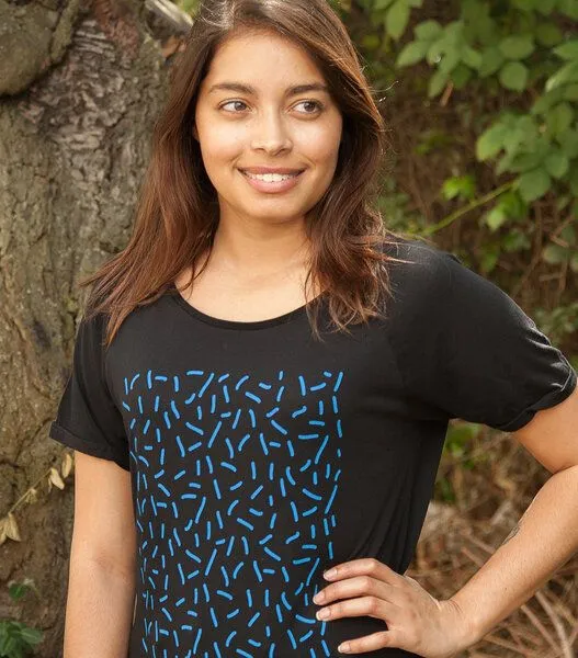 päfjes päfjes Streusel - Fair gehandeltes Rolled Sleeve Frauen T-Shirt - Modal, Silber, – Produktbild 4 von 4