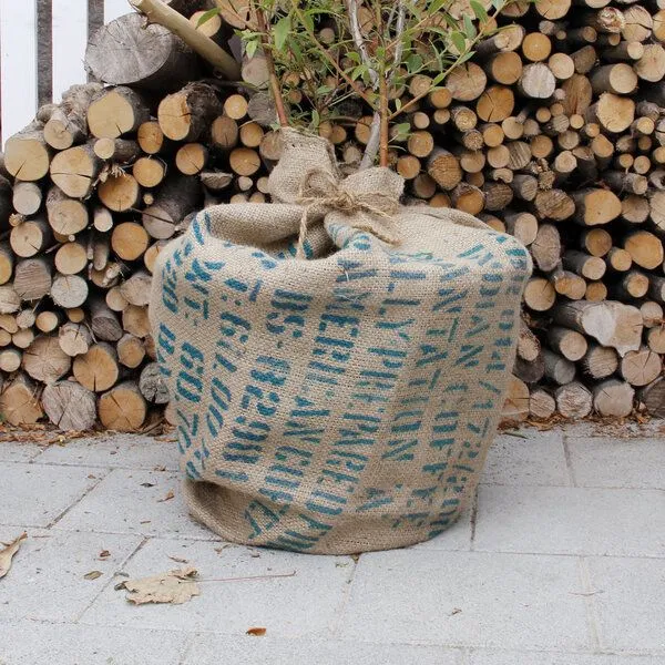Andermatt Biogarten Andermatt Biogarten Winterschutz aus Jute – Produktbild 1 von 1