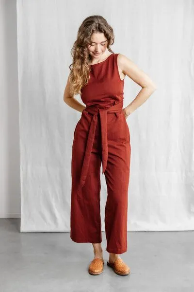 Jyoti - Fair Works Jyoti - Fair Works Bio-Baumwoll Jumpsuit Anusha Henna, Henna, – Produktbild 2 von 4