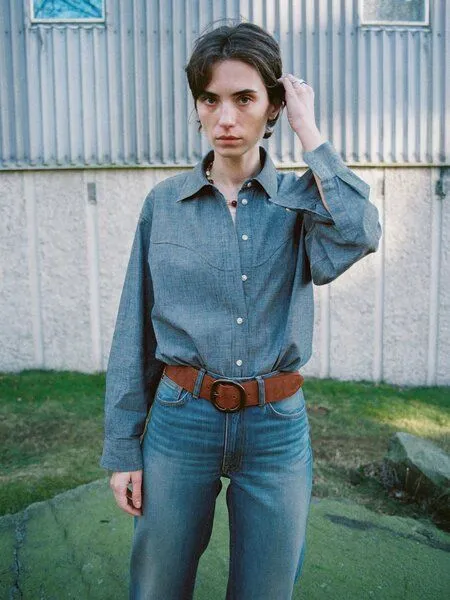 Nudie Jeans Nudie Jeans Daisy Chambray Western Shirt Blue, Bluse für Damen aus GOTS zertifizierter Bio-Baumwolle, Blau, – Produktbild 1 von 4