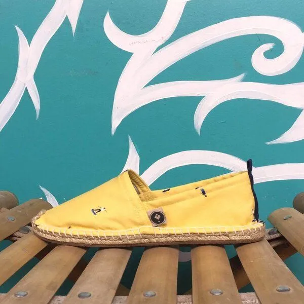 REFISHED fair fashion REFISHED fair fashion Espadrilles 'HAPPINESS' (Skateboarder) – Produktbild 1 von 2