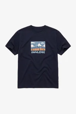 KnowledgeCotton Apparel KnowledgeCotton Apparel Herren vegan T-Shirt Mit Aufdruck Auf Der Vorderseite Nacht Himmel Blau – Produktbild 1 von 1