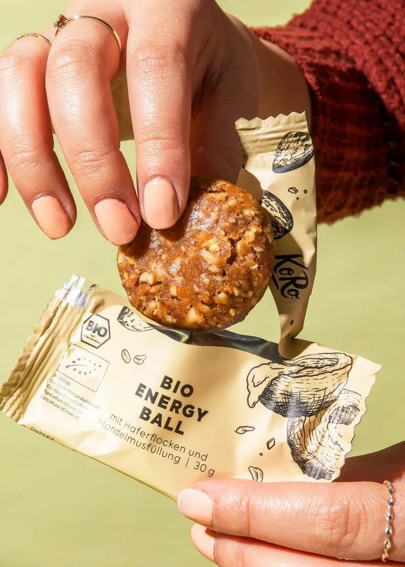 KoRo Bio Energy Ball Salted Almond 14 x 30 g – Produktbild 4 von 5