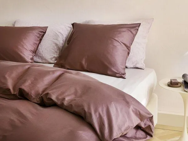 Yumeko Yumeko Kissenbezug aus Baumwollsatin, Rose brown, – Produktbild 1 von 4